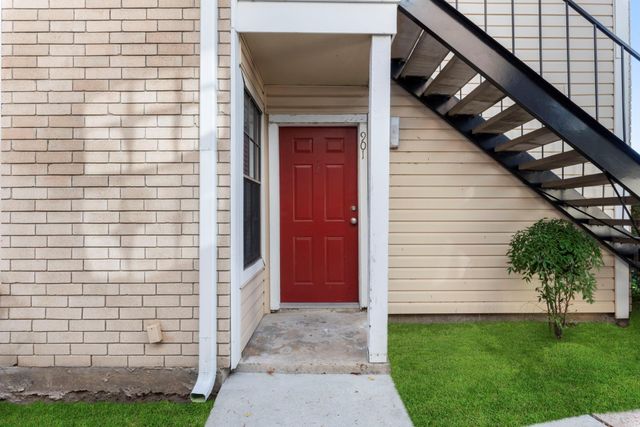 2750 Holly Hall Street 901, Houston, TX 77054