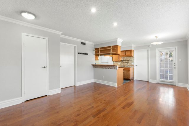 2750 Holly Hall Street 901, Houston, TX 77054