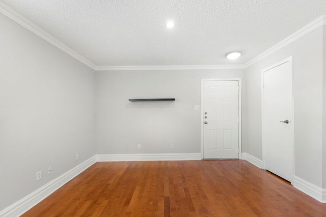2750 Holly Hall Street 901, Houston, TX 77054