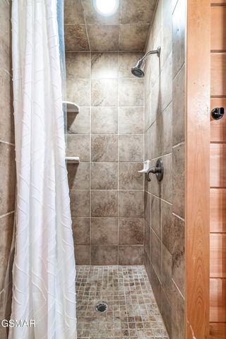 2607 Sunset Circle, Sevierville, TN 37862