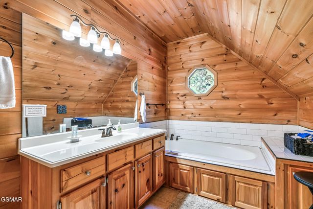 2607 Sunset Circle, Sevierville, TN 37862
