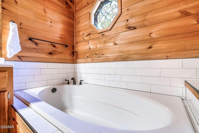 2607 Sunset Circle, Sevierville, TN 37862