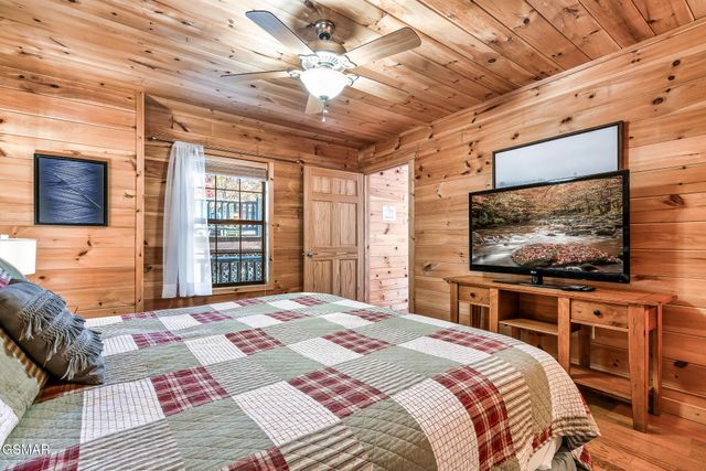 2607 Sunset Circle, Sevierville, TN 37862