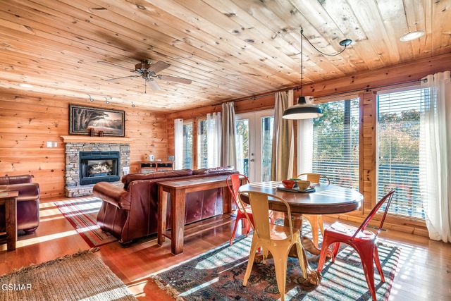 2607 Sunset Circle, Sevierville, TN 37862