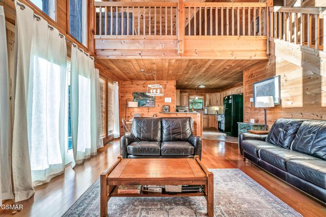 2607 Sunset Circle, Sevierville, TN 37862
