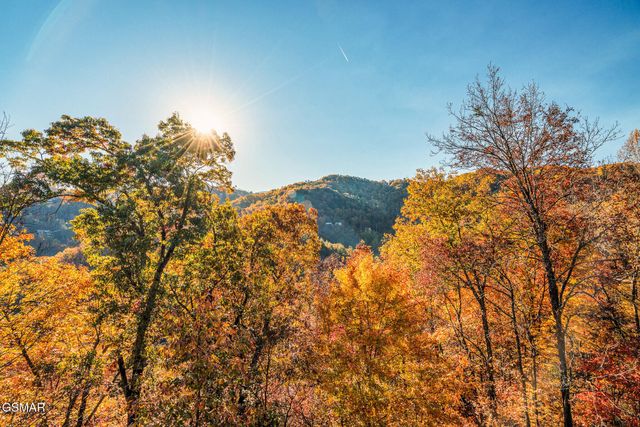 2607 Sunset Circle, Sevierville, TN 37862