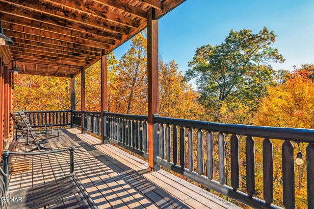 2607 Sunset Circle, Sevierville, TN 37862