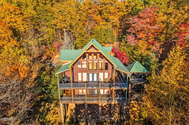 2607 Sunset Circle, Sevierville, TN 37862