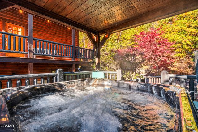 2607 Sunset Circle, Sevierville, TN 37862