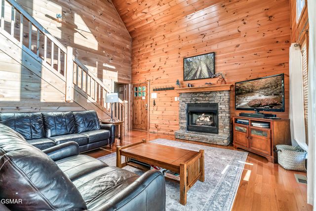 2607 Sunset Circle, Sevierville, TN 37862