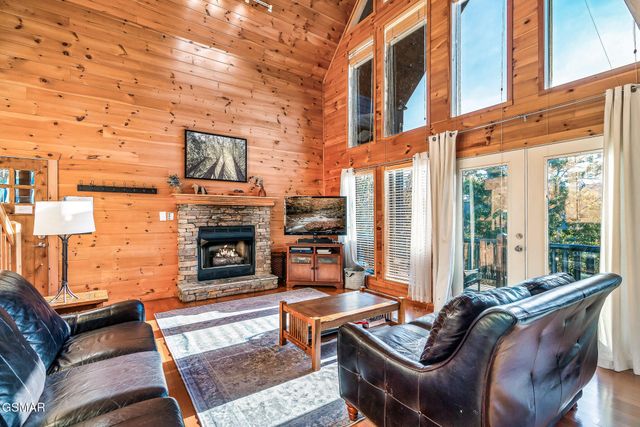 2607 Sunset Circle, Sevierville, TN 37862