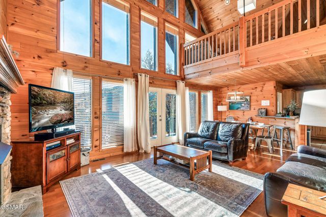 2607 Sunset Circle, Sevierville, TN 37862