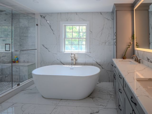 159 Mishawum Rd, Woburn, MA 01801