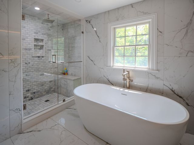 159 Mishawum Rd, Woburn, MA 01801