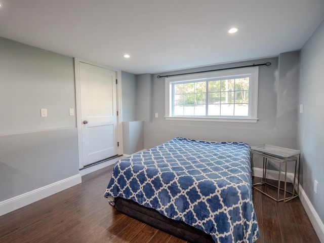 159 Mishawum Rd, Woburn, MA 01801