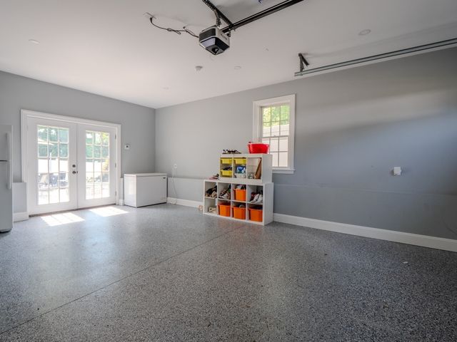 159 Mishawum Rd, Woburn, MA 01801