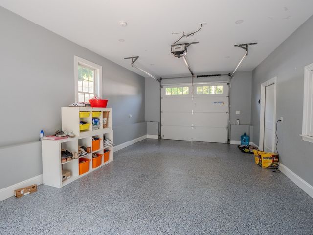159 Mishawum Rd, Woburn, MA 01801