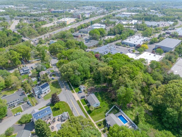 159 Mishawum Rd, Woburn, MA 01801