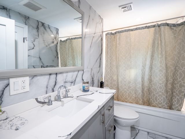 159 Mishawum Rd, Woburn, MA 01801
