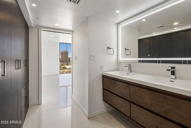 2323 N Central Avenue 2106, Phoenix, AZ 85004