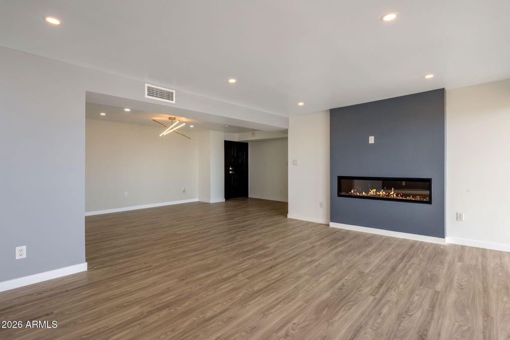 2323 N Central Avenue 2106, Phoenix, AZ 85004 — photo 3