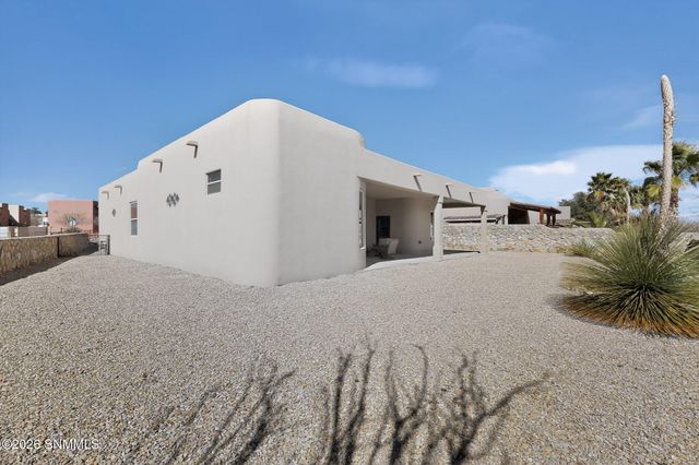 4018 La Purisima Drive, Las Cruces, NM 88011