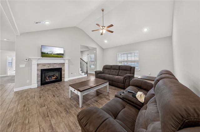 584 Quartz, Springdale, AR 72764