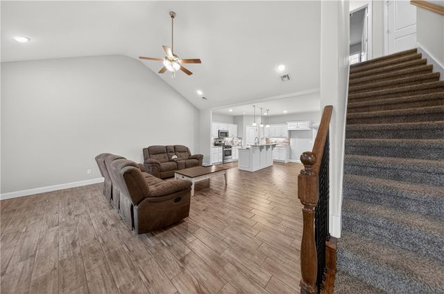 584 Quartz, Springdale, AR 72764