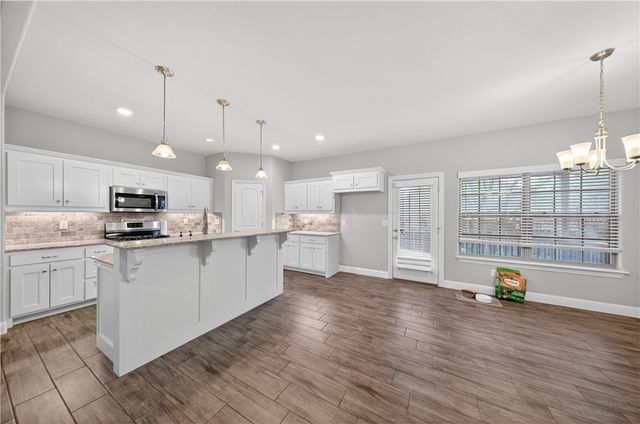 584 Quartz, Springdale, AR 72764