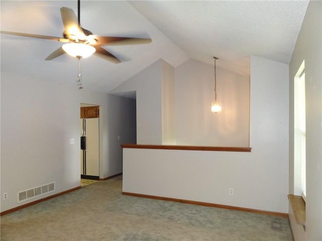 6807 Orchard Street, Liberty, MO 64068