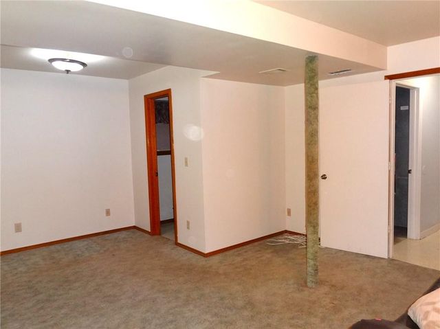 6807 Orchard Street, Liberty, MO 64068