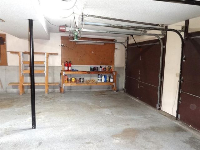 6807 Orchard Street, Liberty, MO 64068