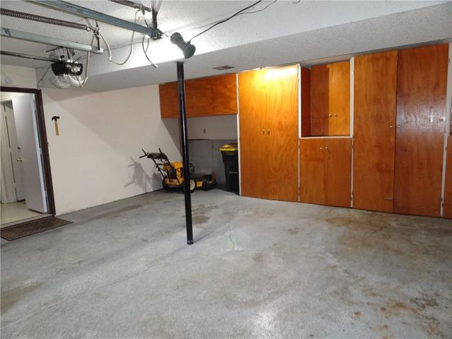 6807 Orchard Street, Liberty, MO 64068