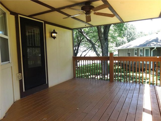 6807 Orchard Street, Liberty, MO 64068