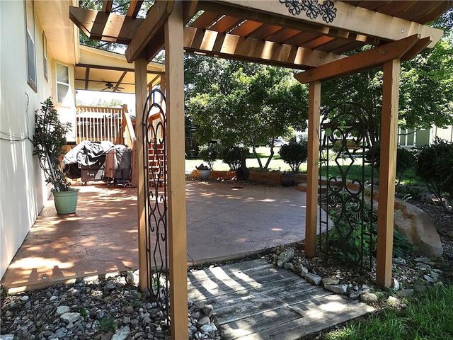 6807 Orchard Street, Liberty, MO 64068