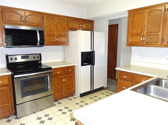 6807 Orchard Street, Liberty, MO 64068