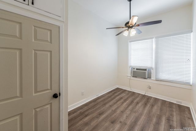 924 W Kings Hwy Apt 1, San Antonio, TX 78201