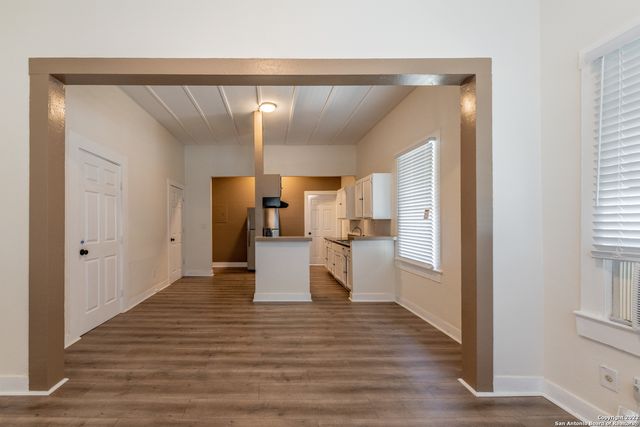 924 W Kings Hwy Apt 1, San Antonio, TX 78201