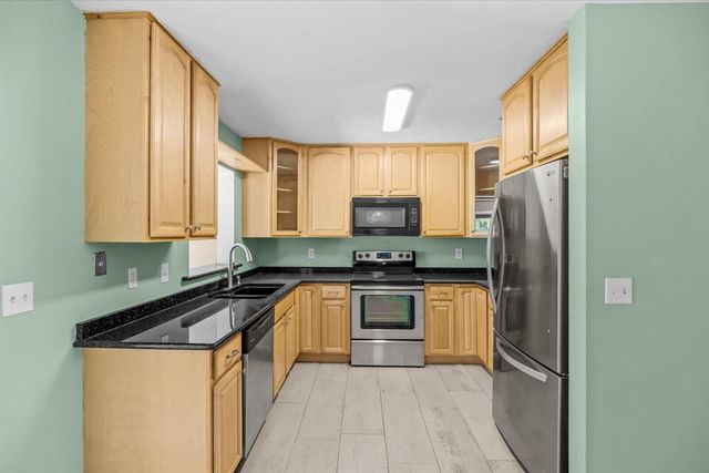 687 NE Maranta, Jensen Beach, FL 34957