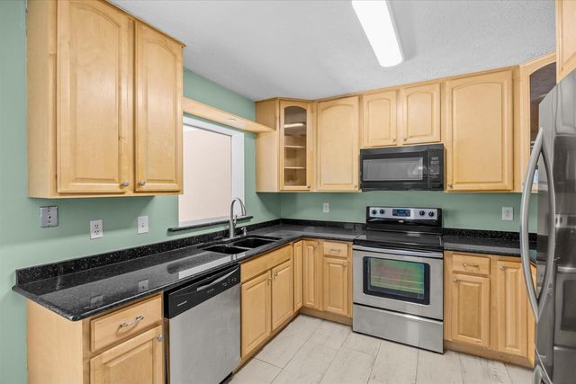 687 NE Maranta, Jensen Beach, FL 34957