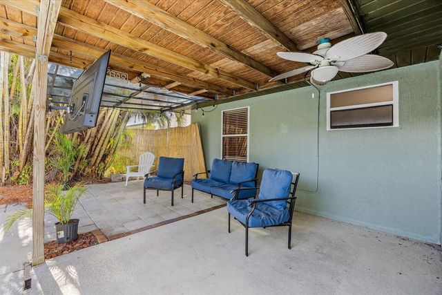 687 NE Maranta, Jensen Beach, FL 34957