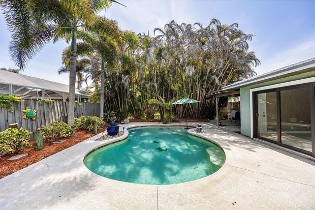 687 NE Maranta, Jensen Beach, FL 34957