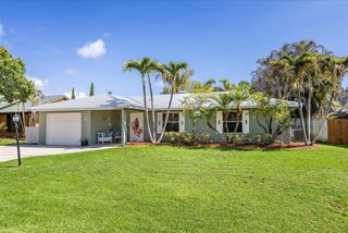 687 NE Maranta, Jensen Beach, FL 34957