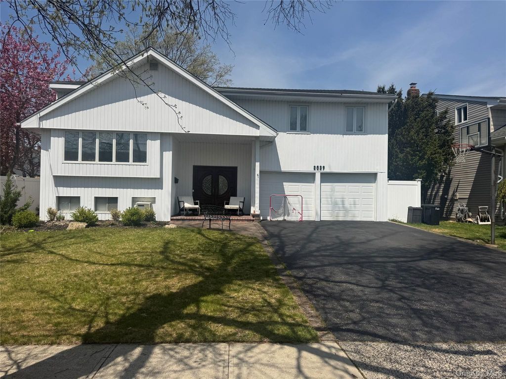 2039 Ellen Drive, Merrick, NY 11566