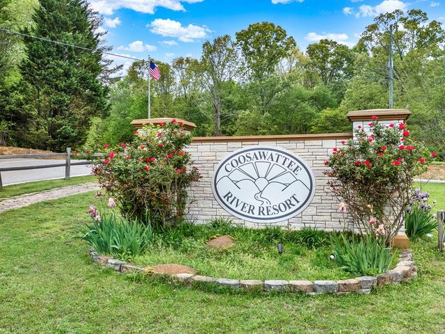 8 17th Street, Ellijay, GA 30540