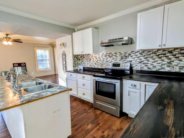 104 Hillcrest Street, Hot Springs, AR 71901