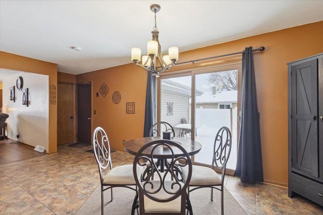 2117 S Arch Street, Janesville, WI 53546