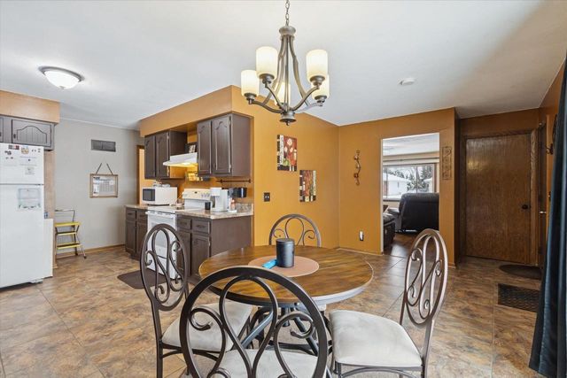 2117 S Arch Street, Janesville, WI 53546