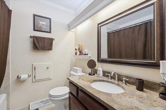 2117 S Arch Street, Janesville, WI 53546