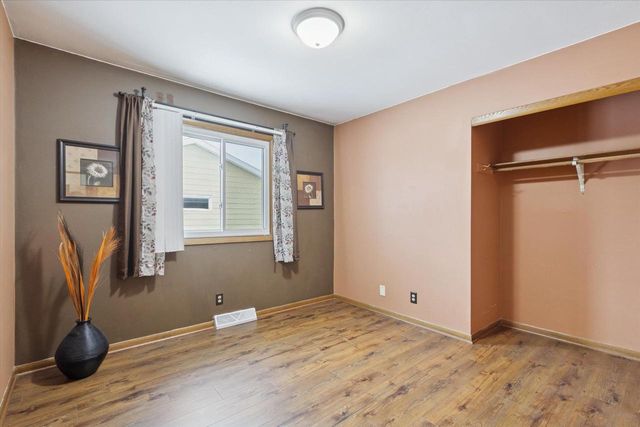 2117 S Arch Street, Janesville, WI 53546